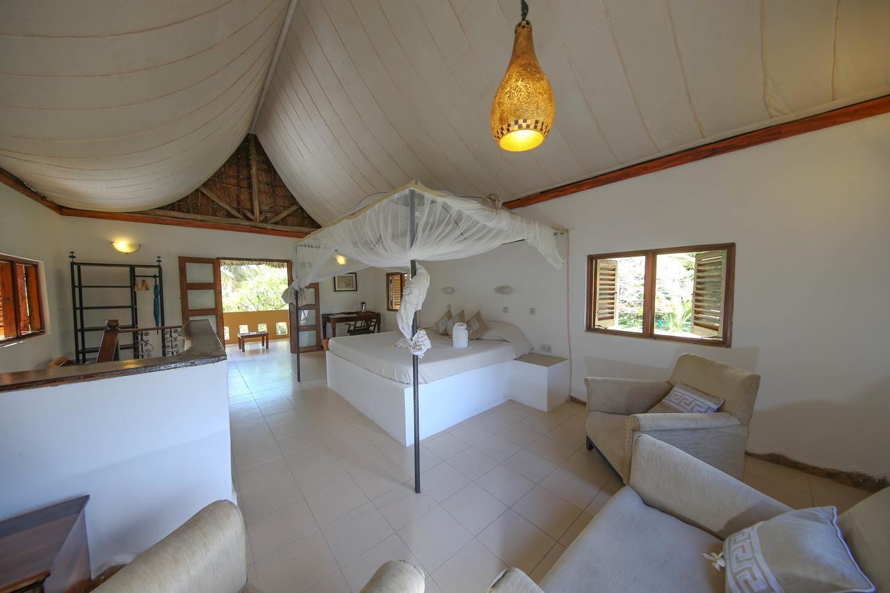 Kinasi Lodge Utende Dış mekan fotoğraf