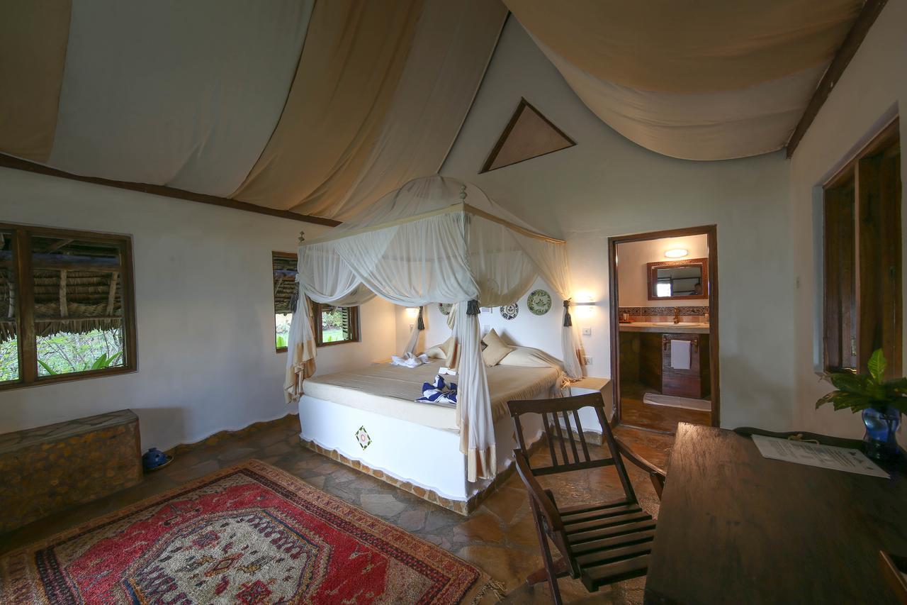 Kinasi Lodge Utende Dış mekan fotoğraf