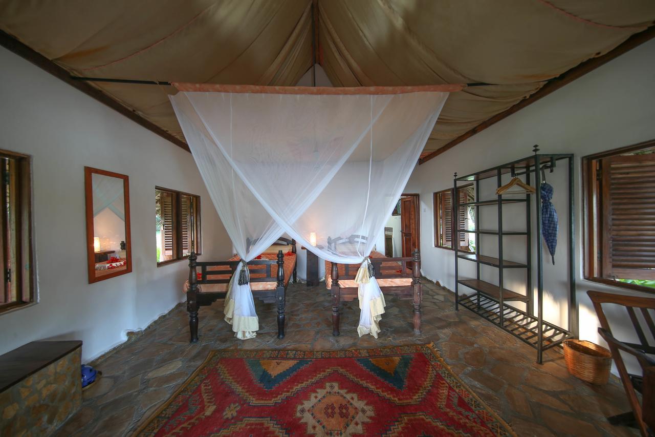 Kinasi Lodge Utende Dış mekan fotoğraf