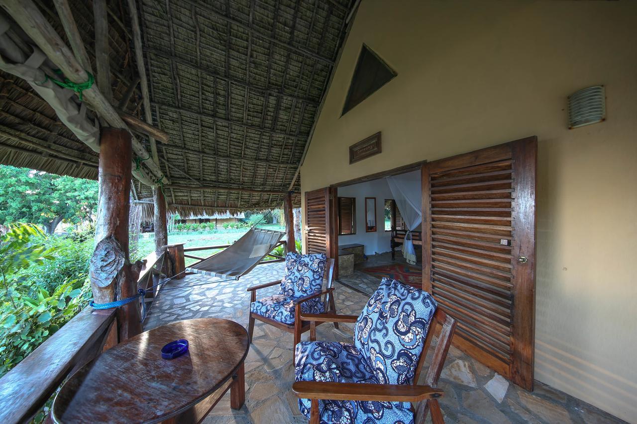 Kinasi Lodge Utende Dış mekan fotoğraf
