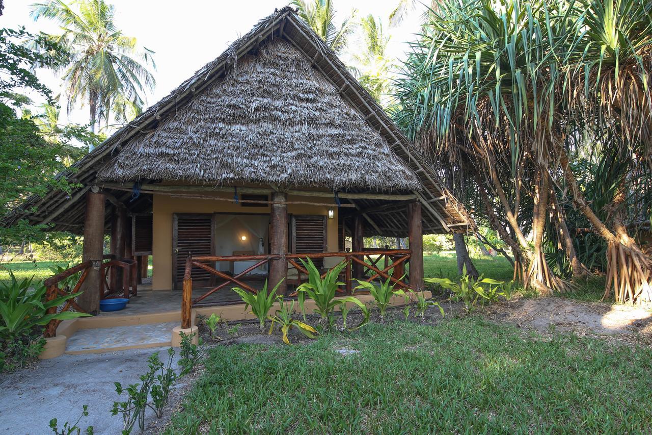Kinasi Lodge Utende Dış mekan fotoğraf