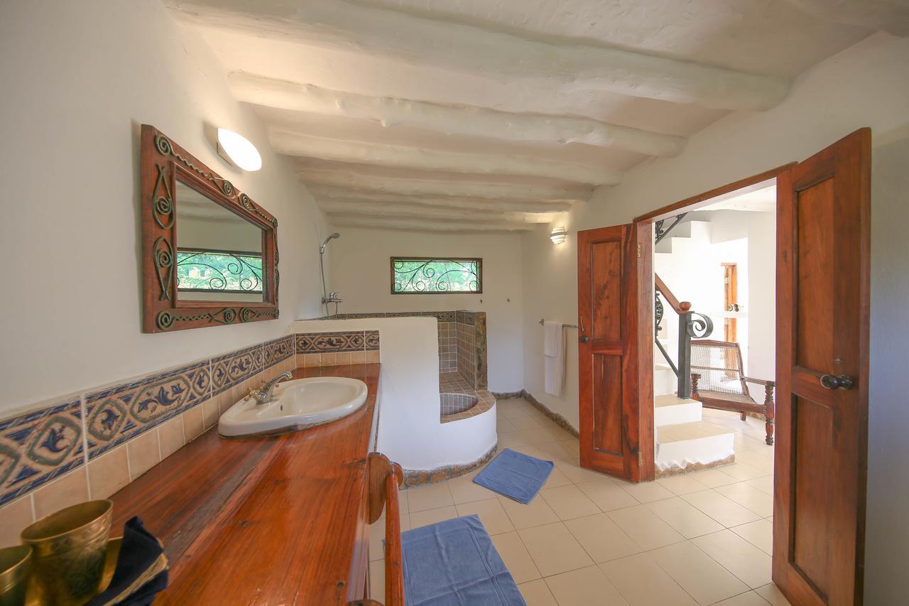 Kinasi Lodge Utende Dış mekan fotoğraf